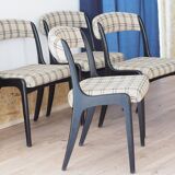 4 self-service chairs