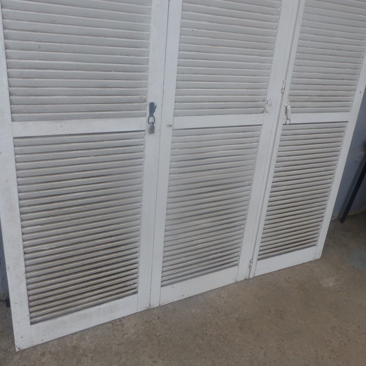 Set of 3 wooden shutters