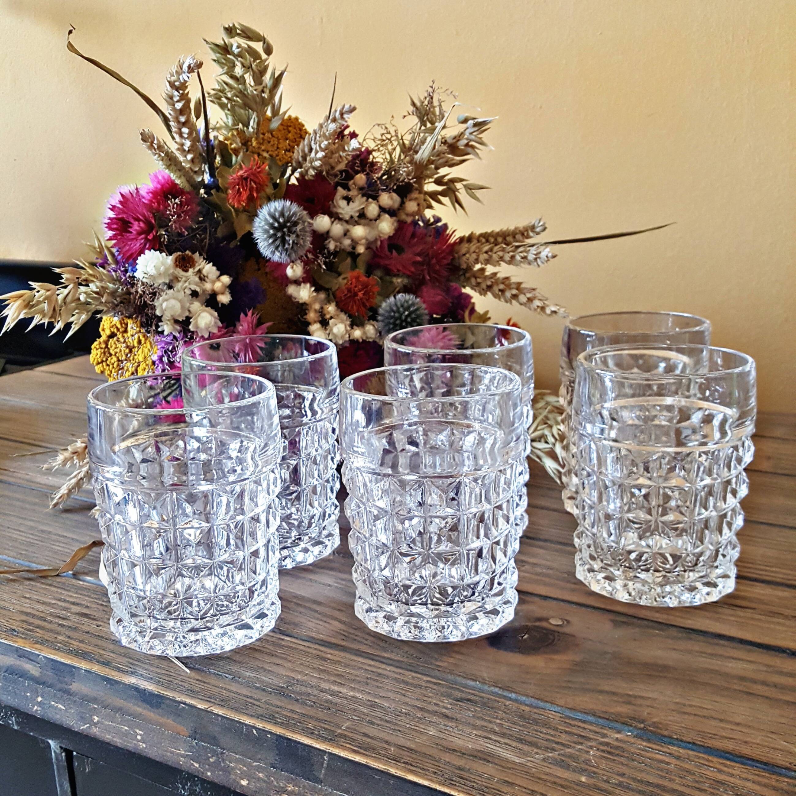 Carafe à whisky et ses 6 verres en verre ciselé