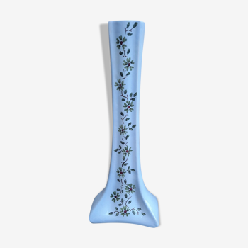 Ceramic vase with floral motifs