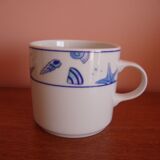 2 coffee or tea cups in porcelain deco seaside