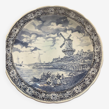 Delft earthenware dish