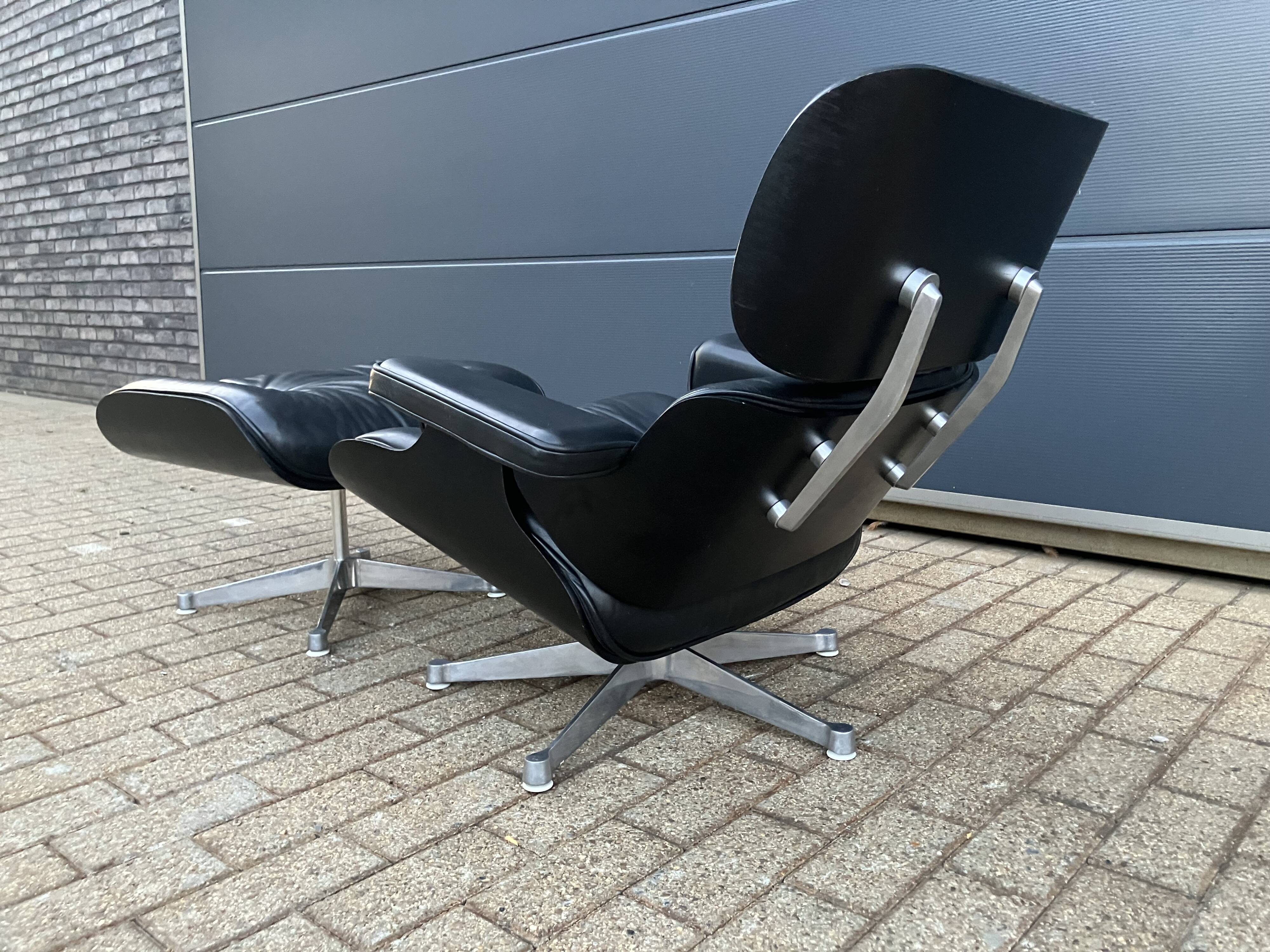 Vitra Eames lounge chair met Ottoman. Jaren 70. In Topstaat!