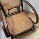 Rocking-chair en bois courbé et cannage