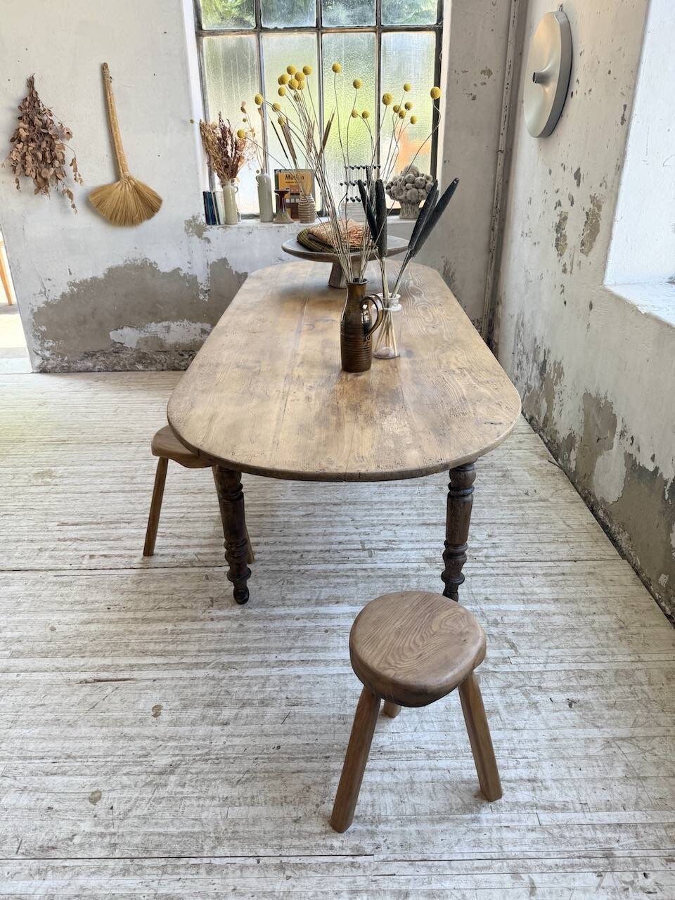 Oval farmhouse table 250cm pine