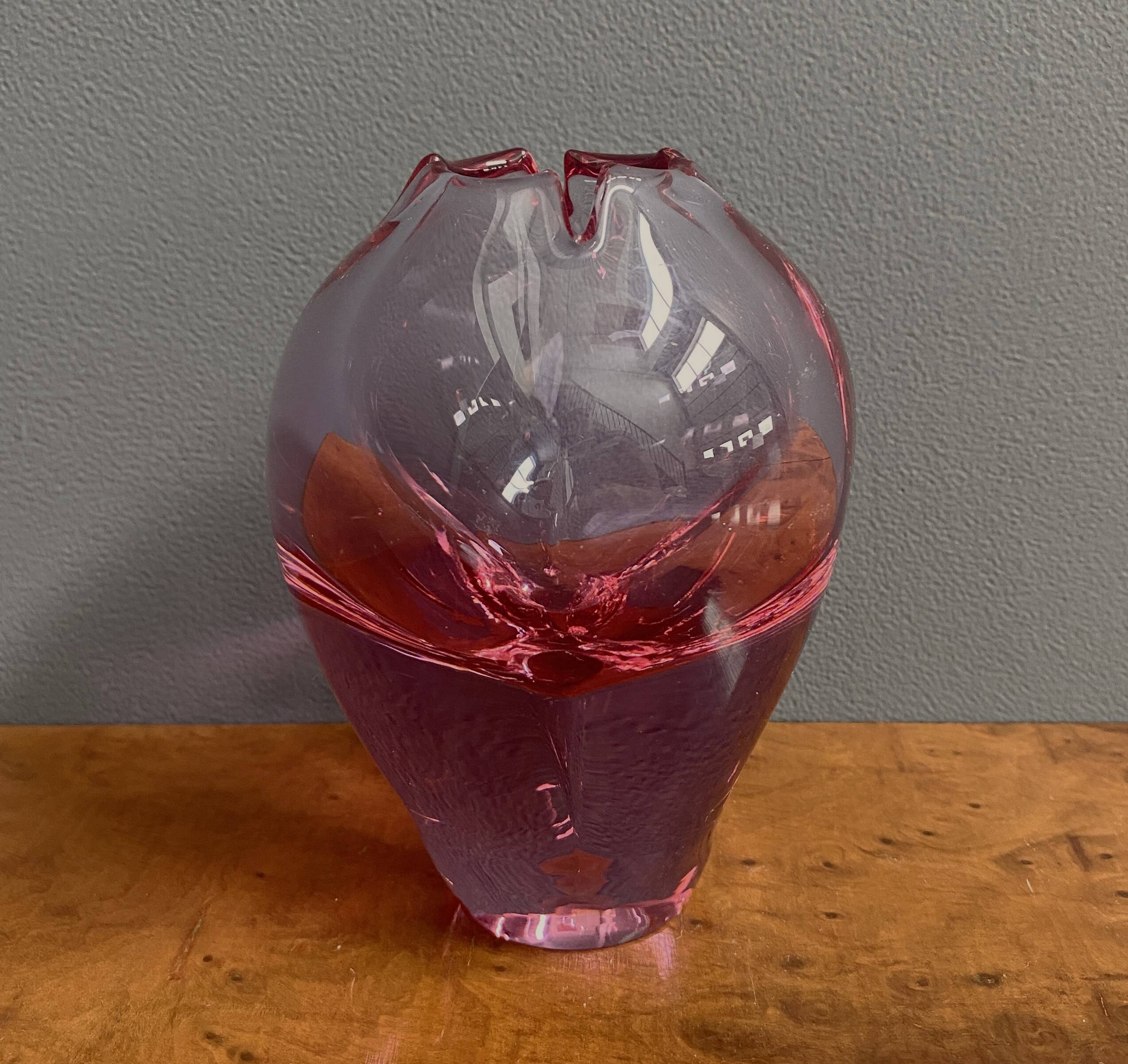 Red Glass vase "tulip" top 1960s