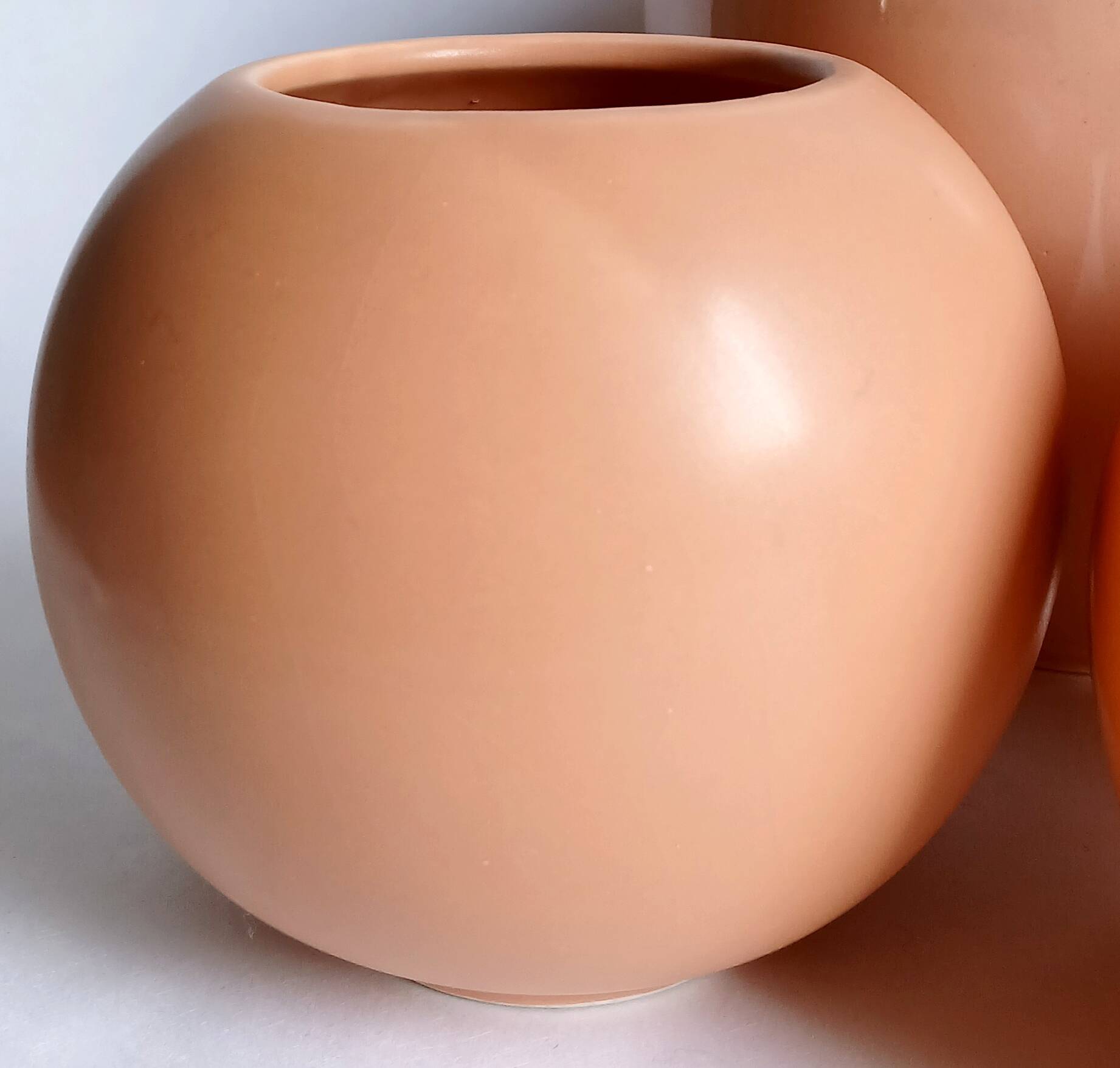 Set de 3 vases boules en céramique émaillée