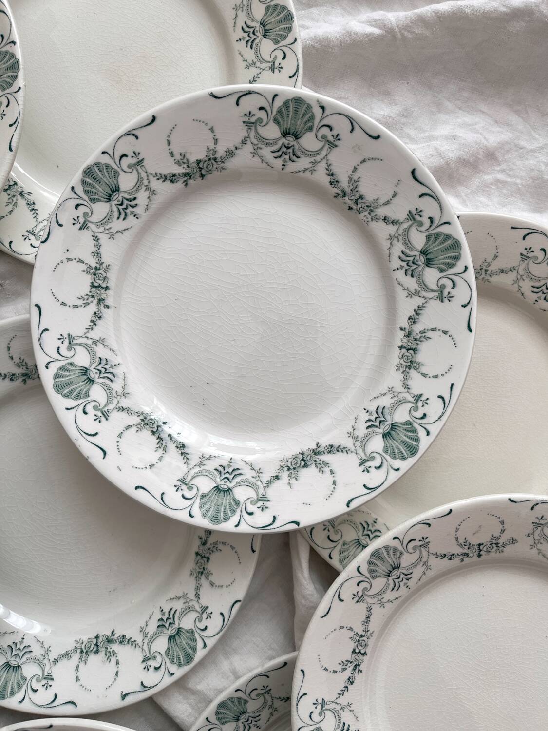 12 Lunéville "Garland" ironstone dessert plates