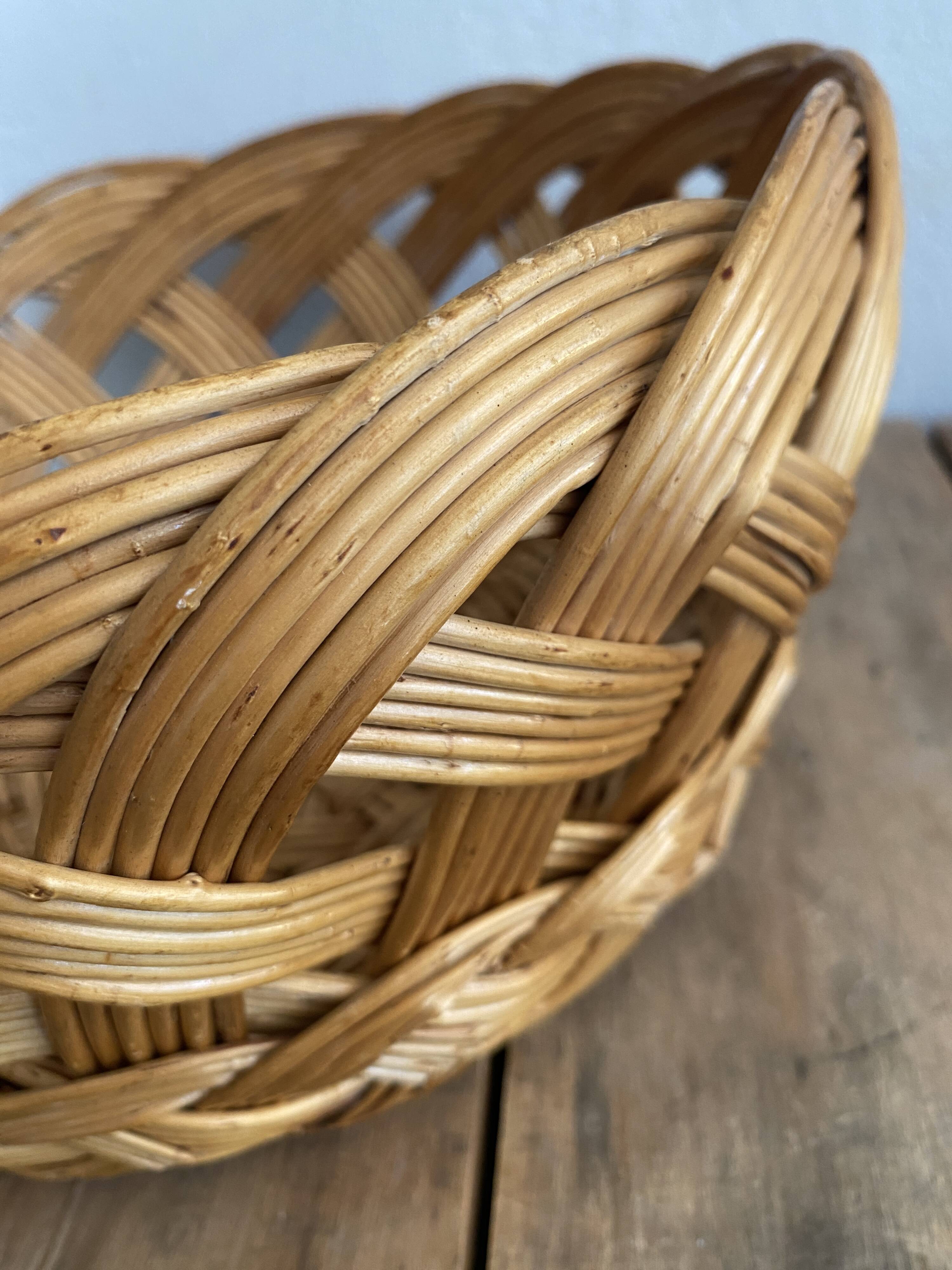 Woven straw basket