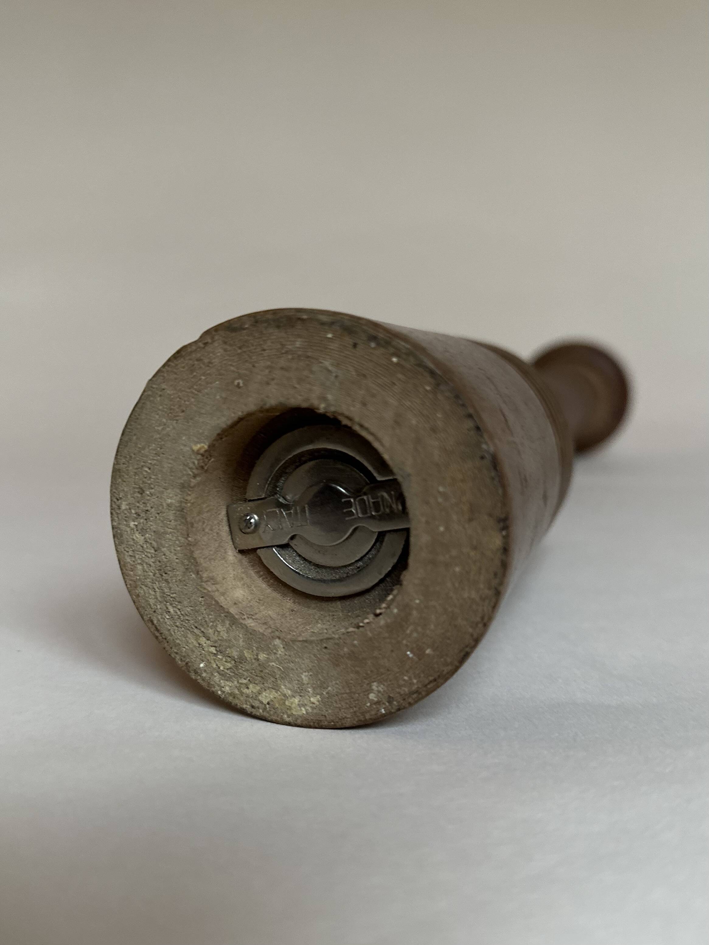 Large wooden pepper mill - 41cm