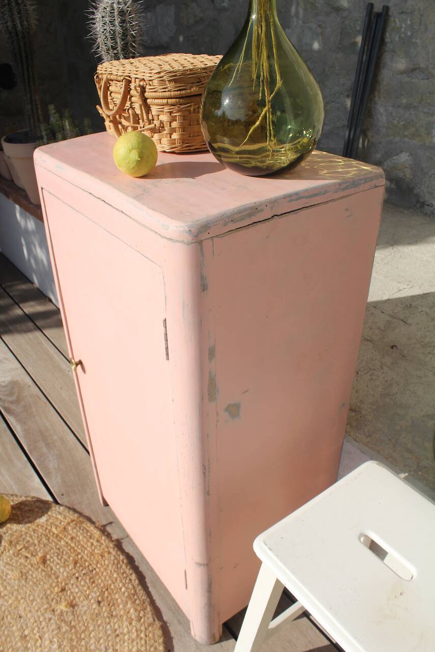 Small powder pink Parisian wardrobe