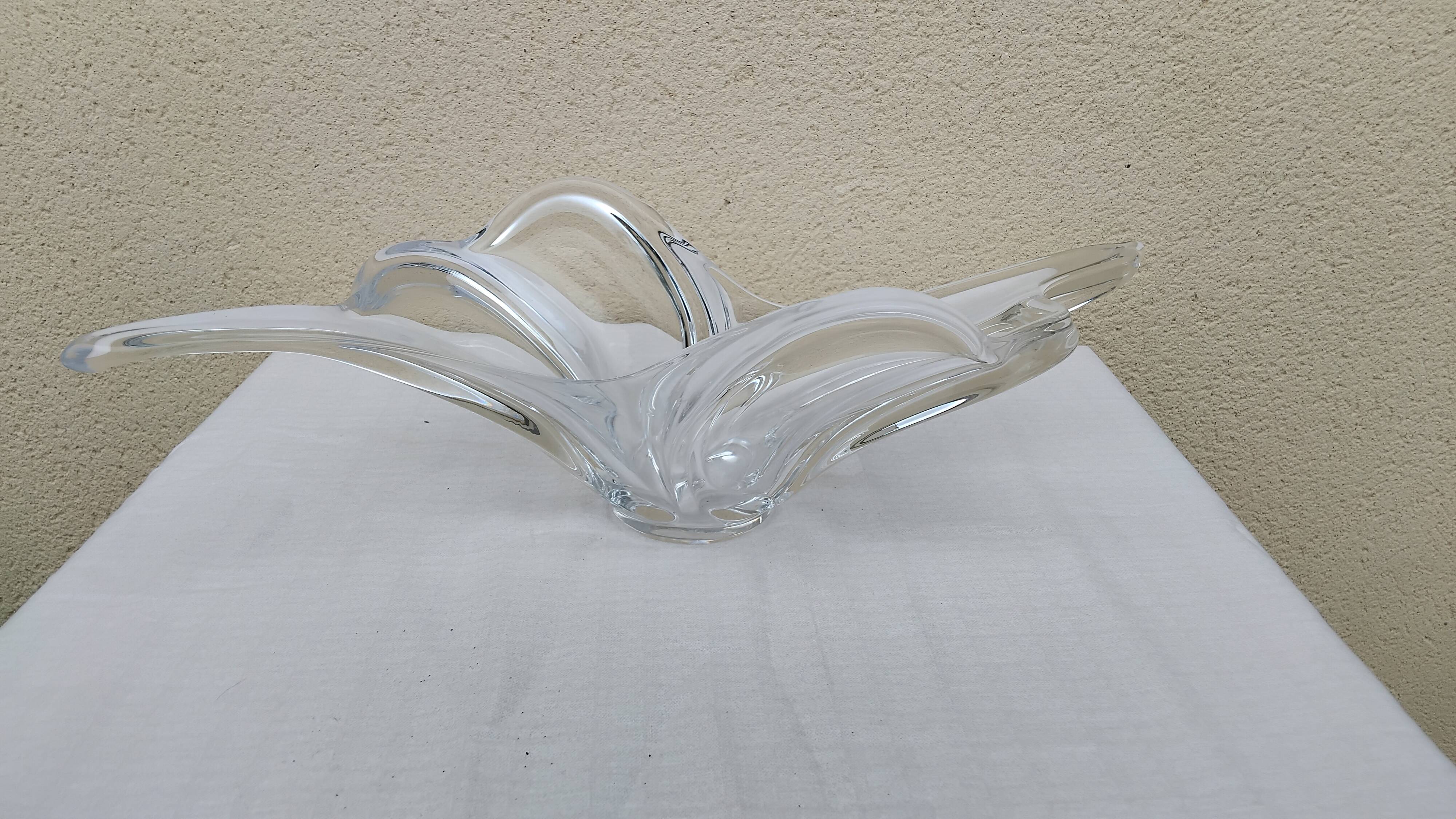 Vintage vannes art crystal fruit bowl