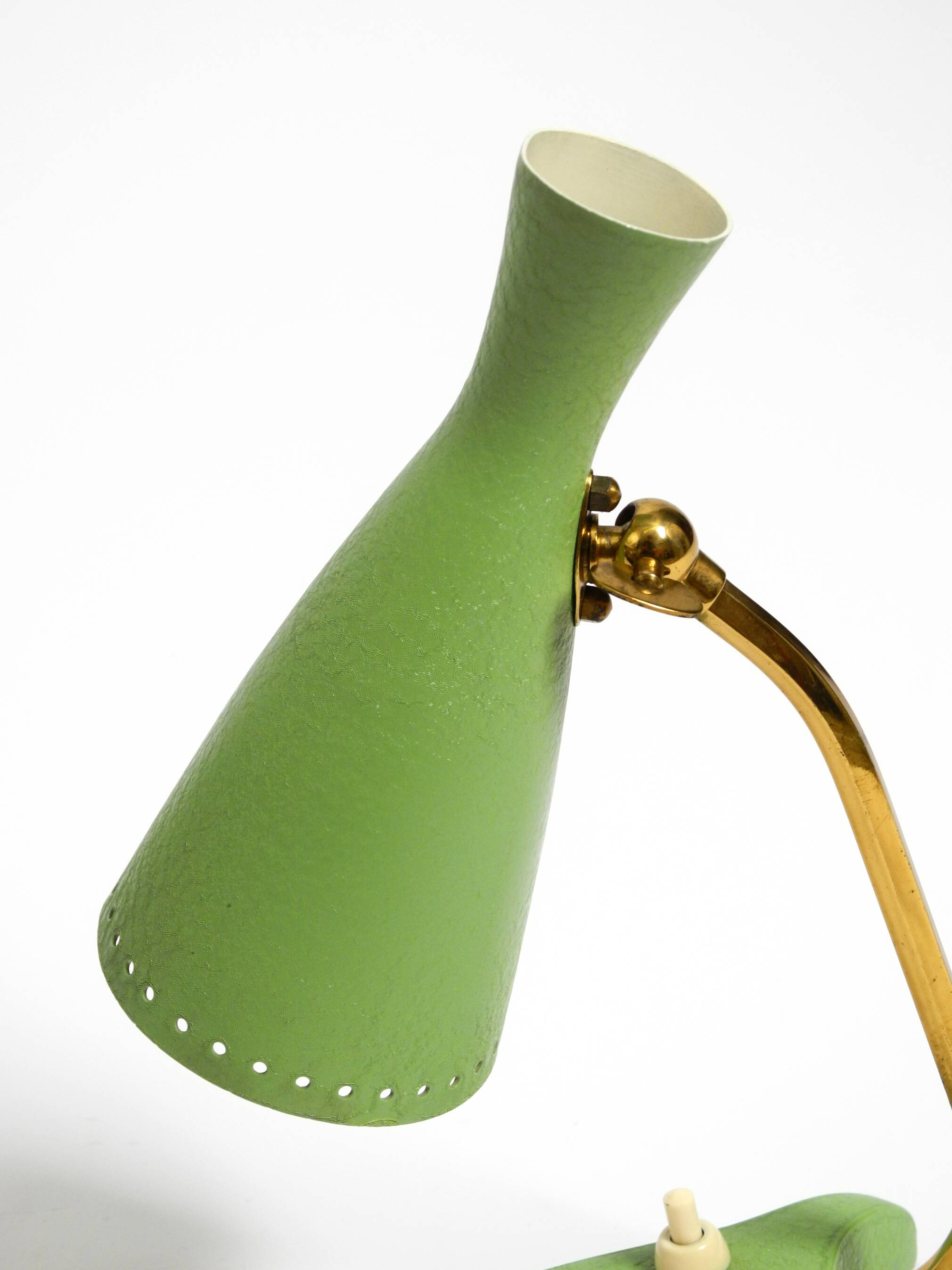 Pair of beautiful green Mid Century Modern Diabolo crow's foot table lamps