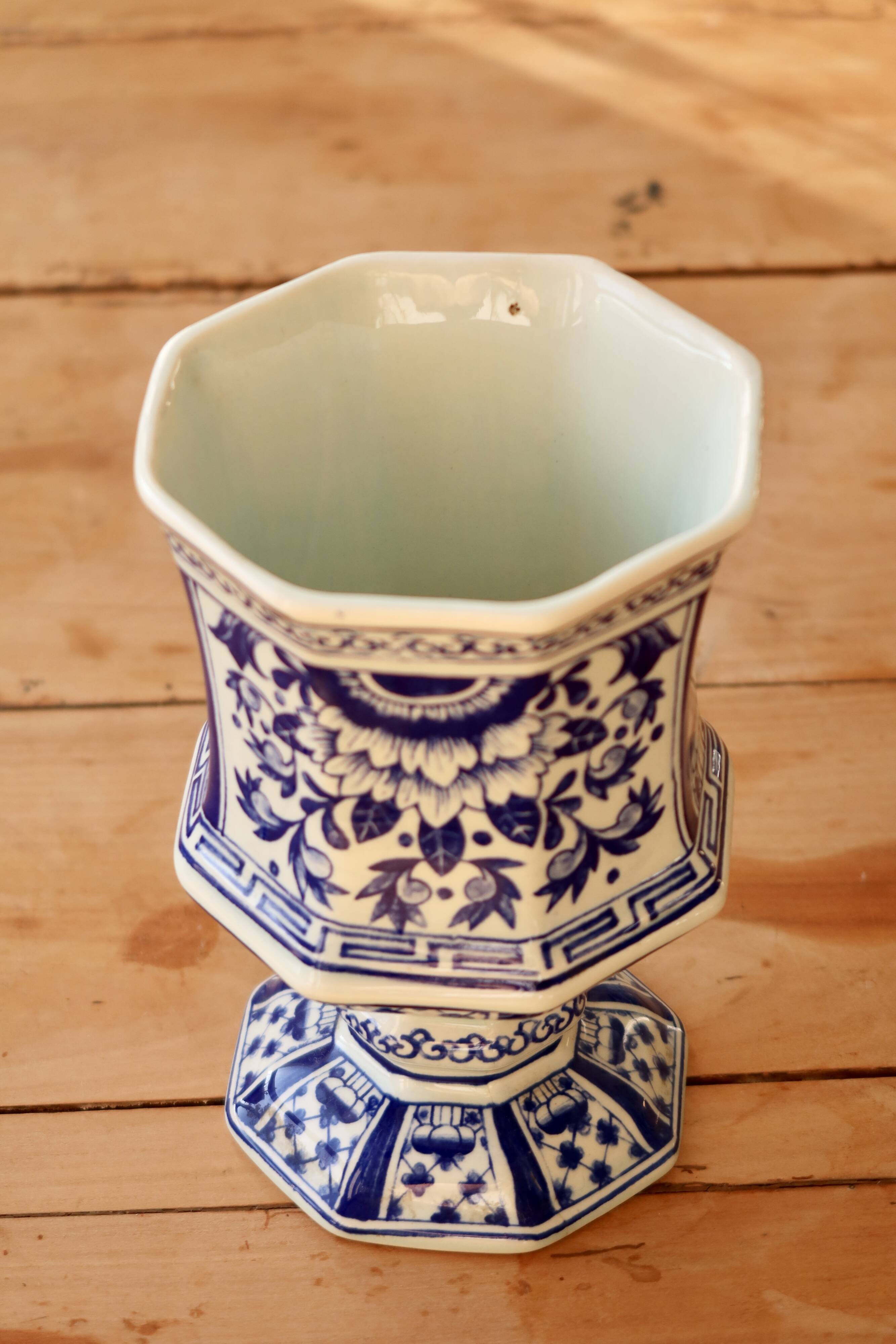 Small antique Boch vase Amsterdam model