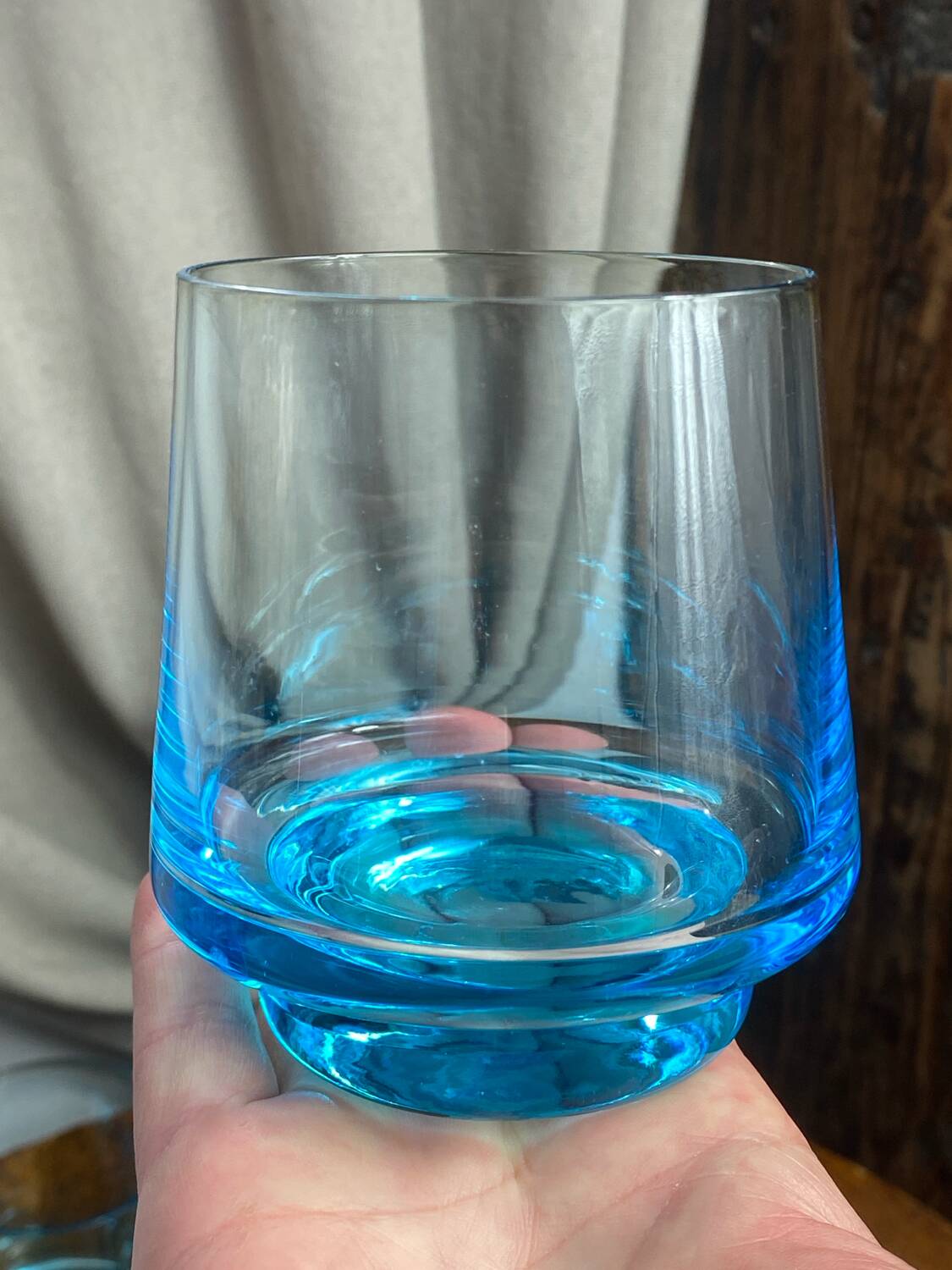 Six verres en verre bleu turquoise