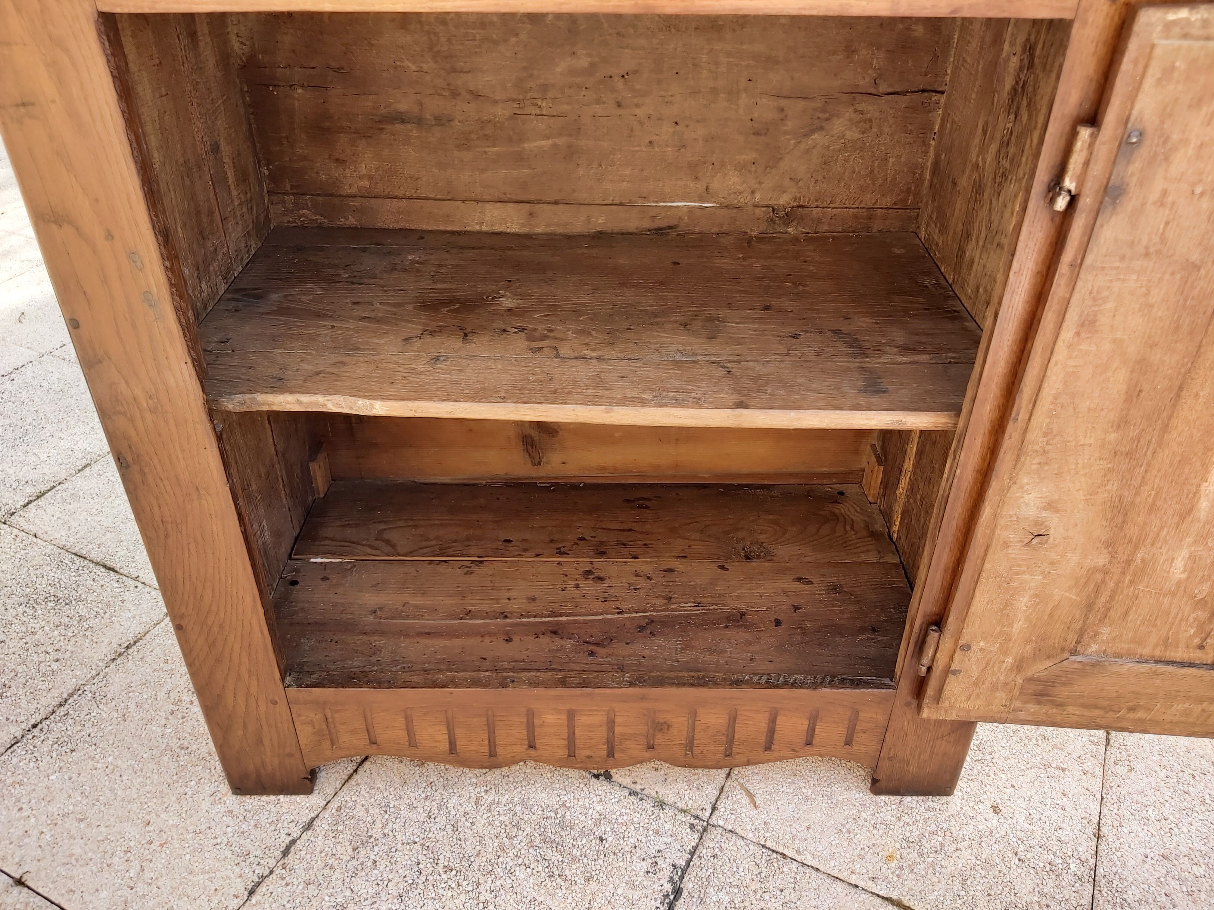 Eighteenth century oak buffet