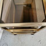 Serving table in brass and glass