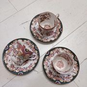 Tasses et soucoupes porcelaine fine Sarreguemines ancienne