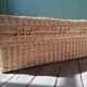 Valise en osier vintage