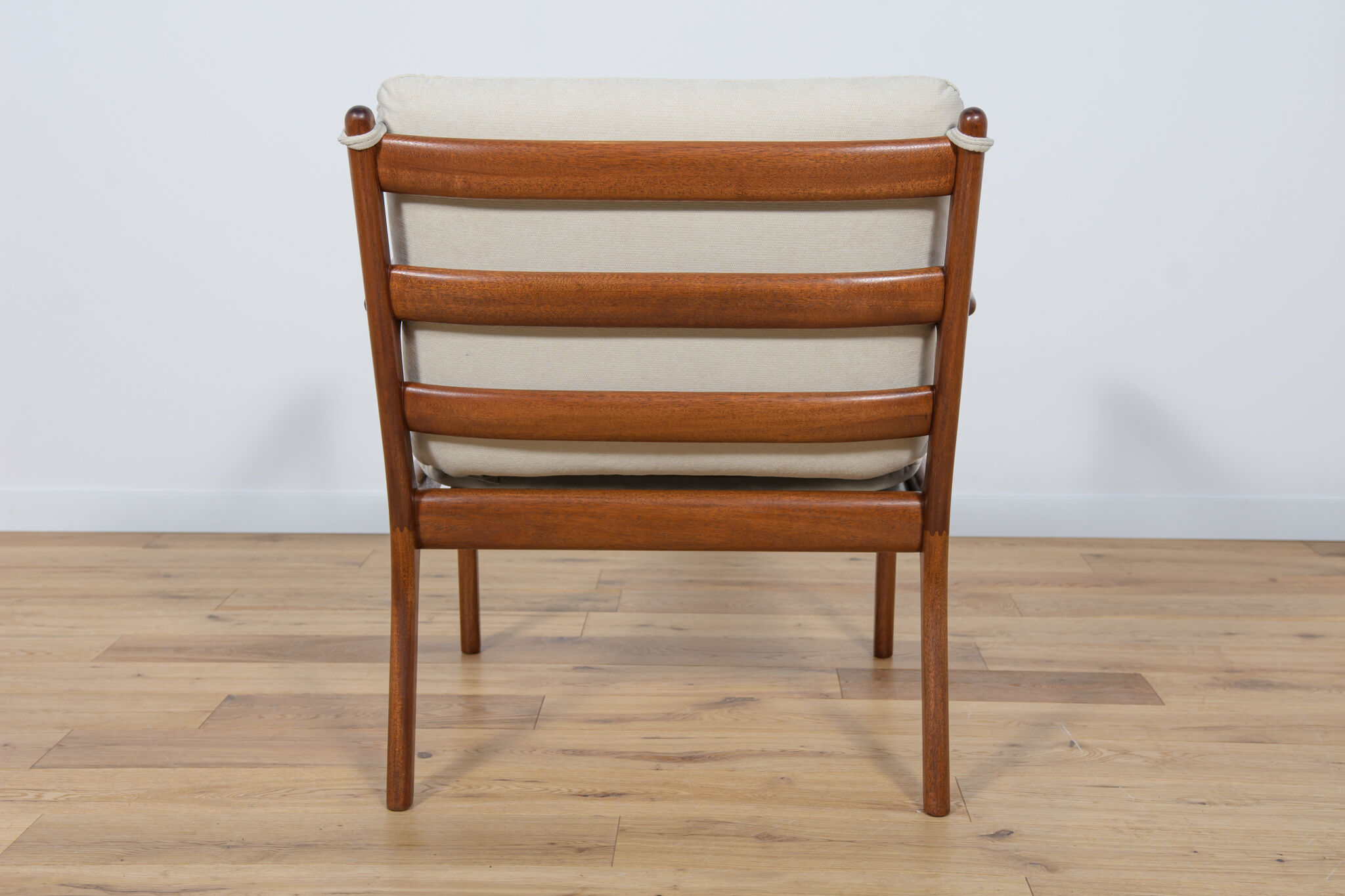 PJ112 Lounge Chairs by Ole Wanscher for Poul Jeppesens, 1960s, Set of 2