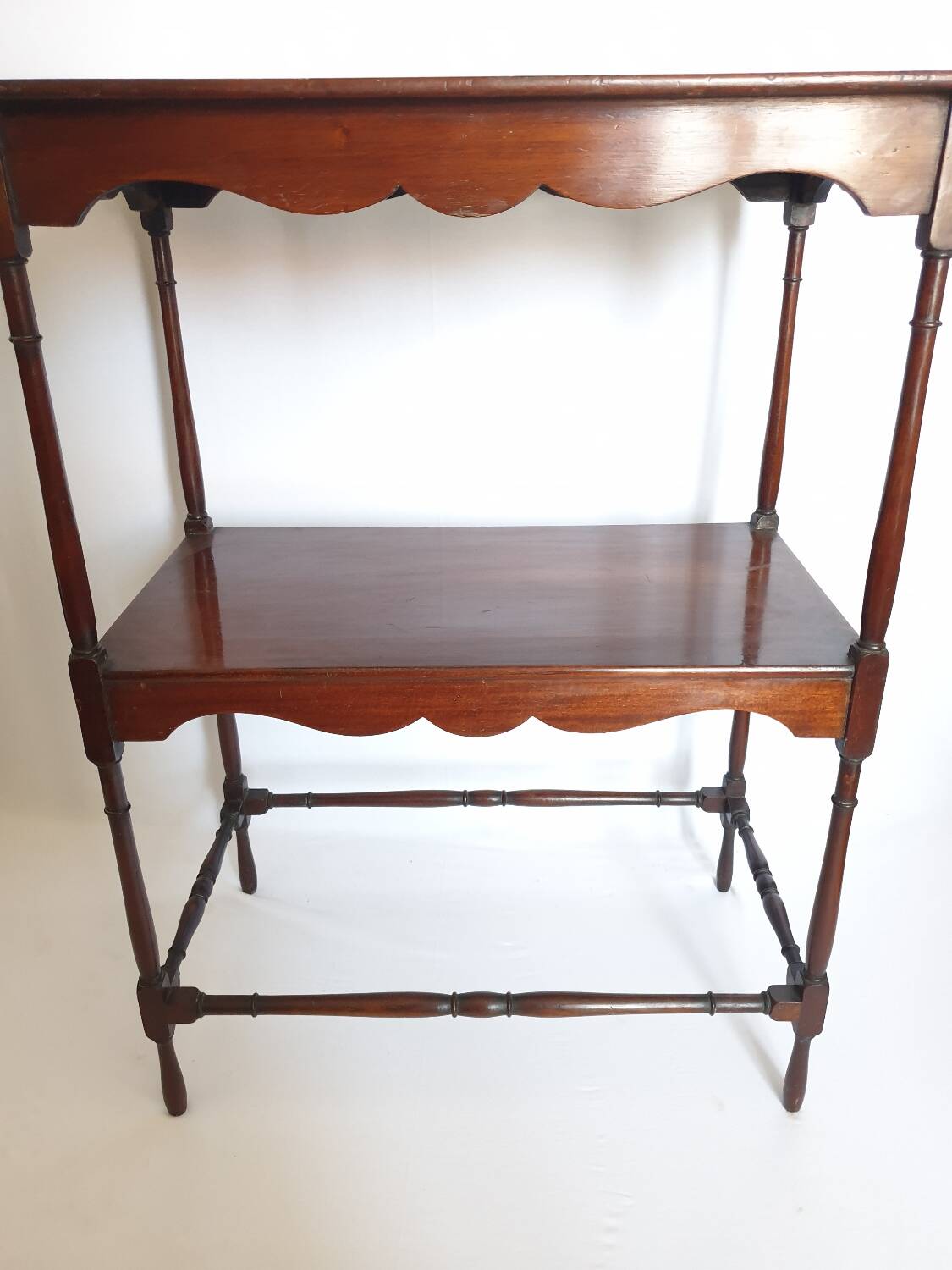 Double shelf console English furniture