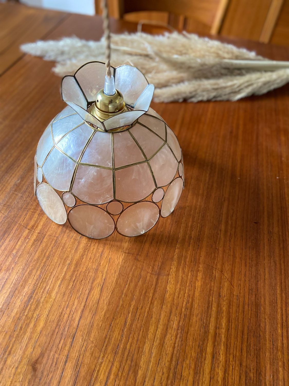 Suspension vintage en nacre et laiton