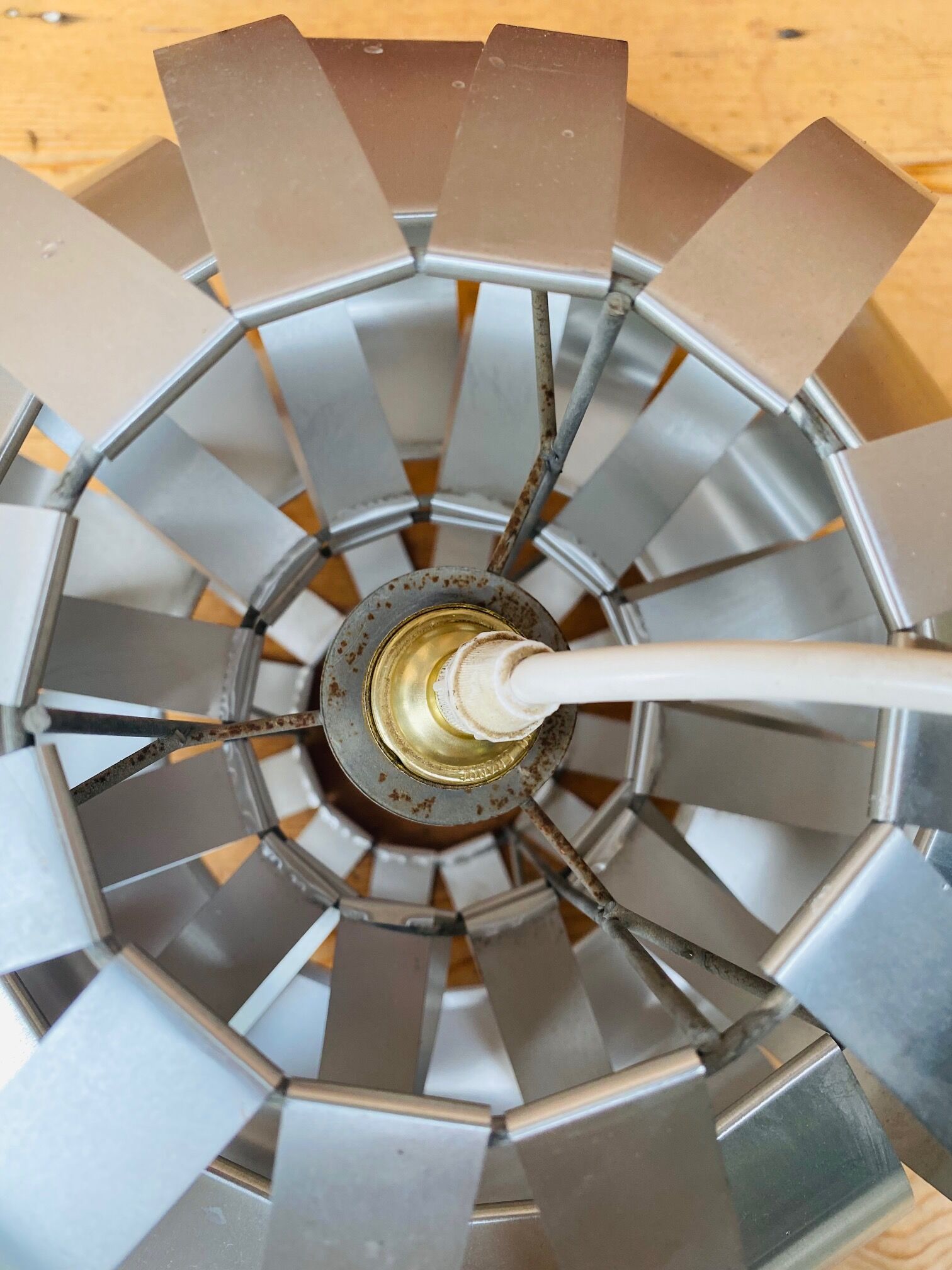 Ceiling lamp in aluminum slats 70s