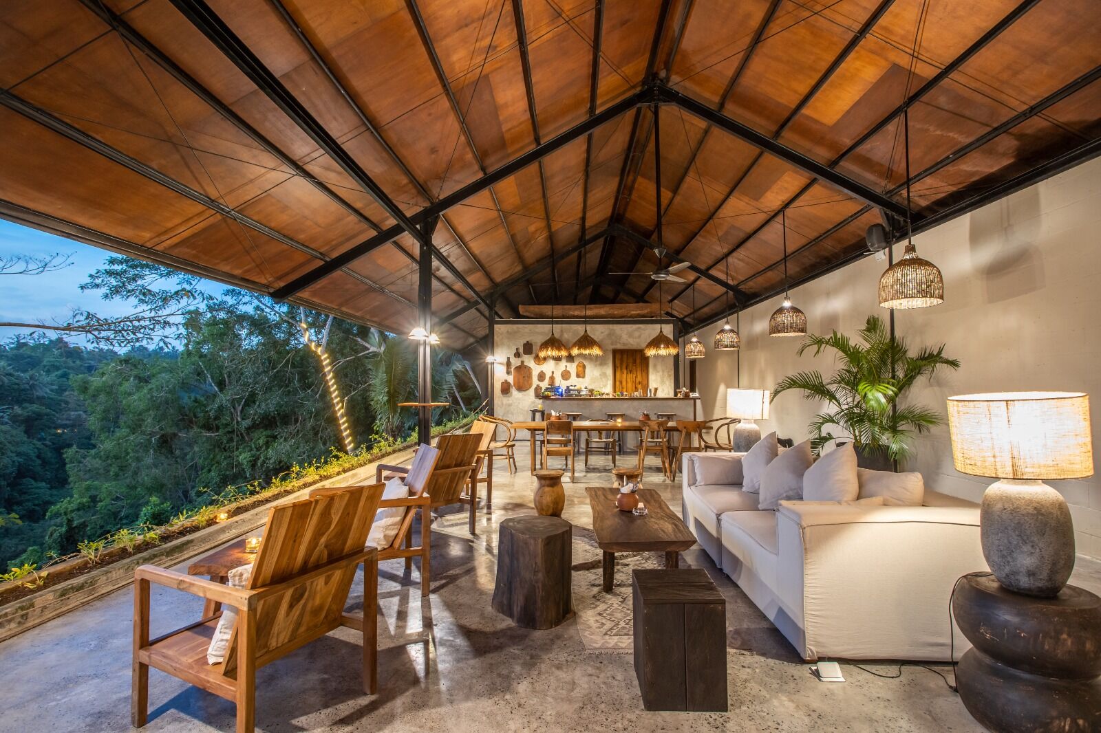 Armchair in natural wood (teak) minimalist design