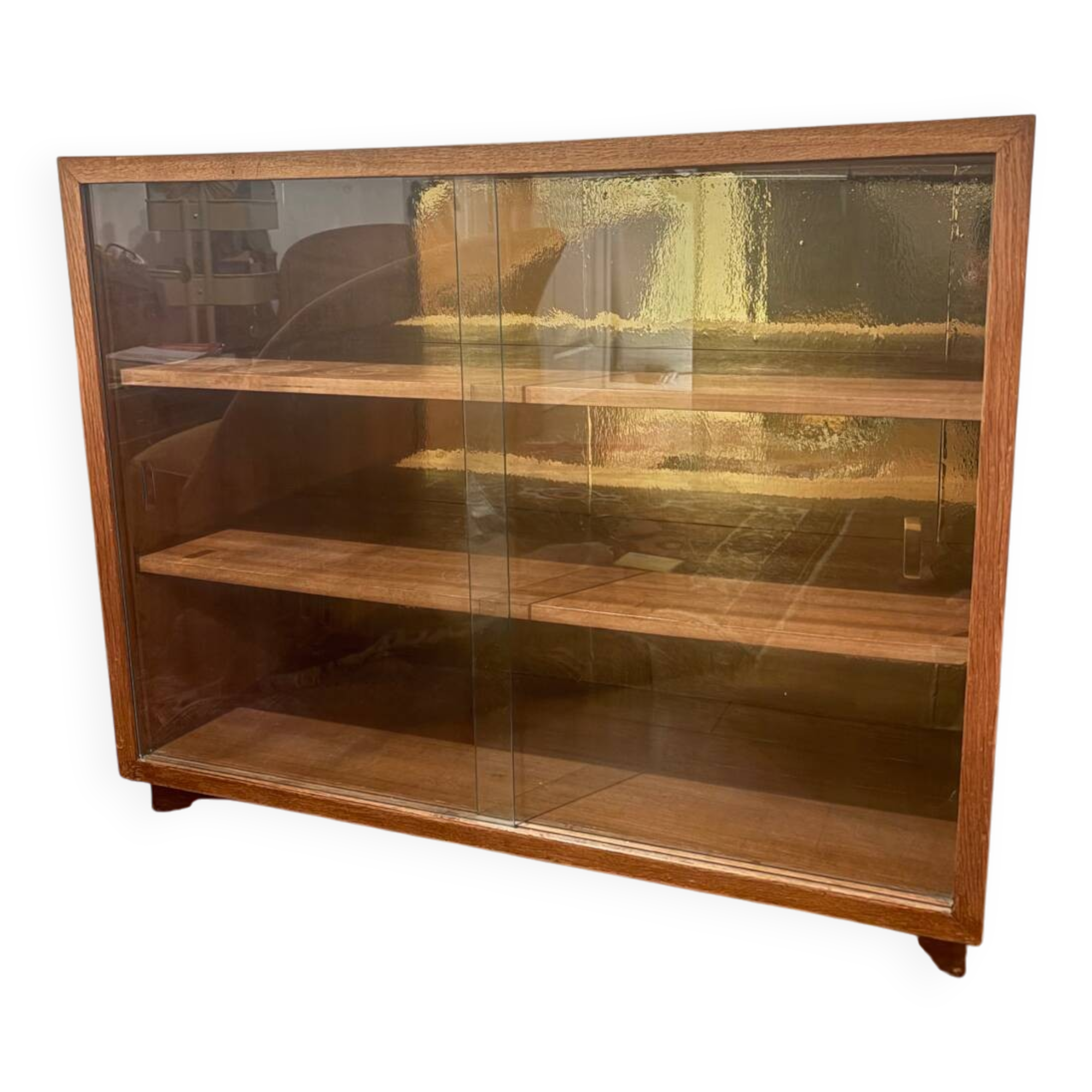 Wooden display cabinet with sliding doors