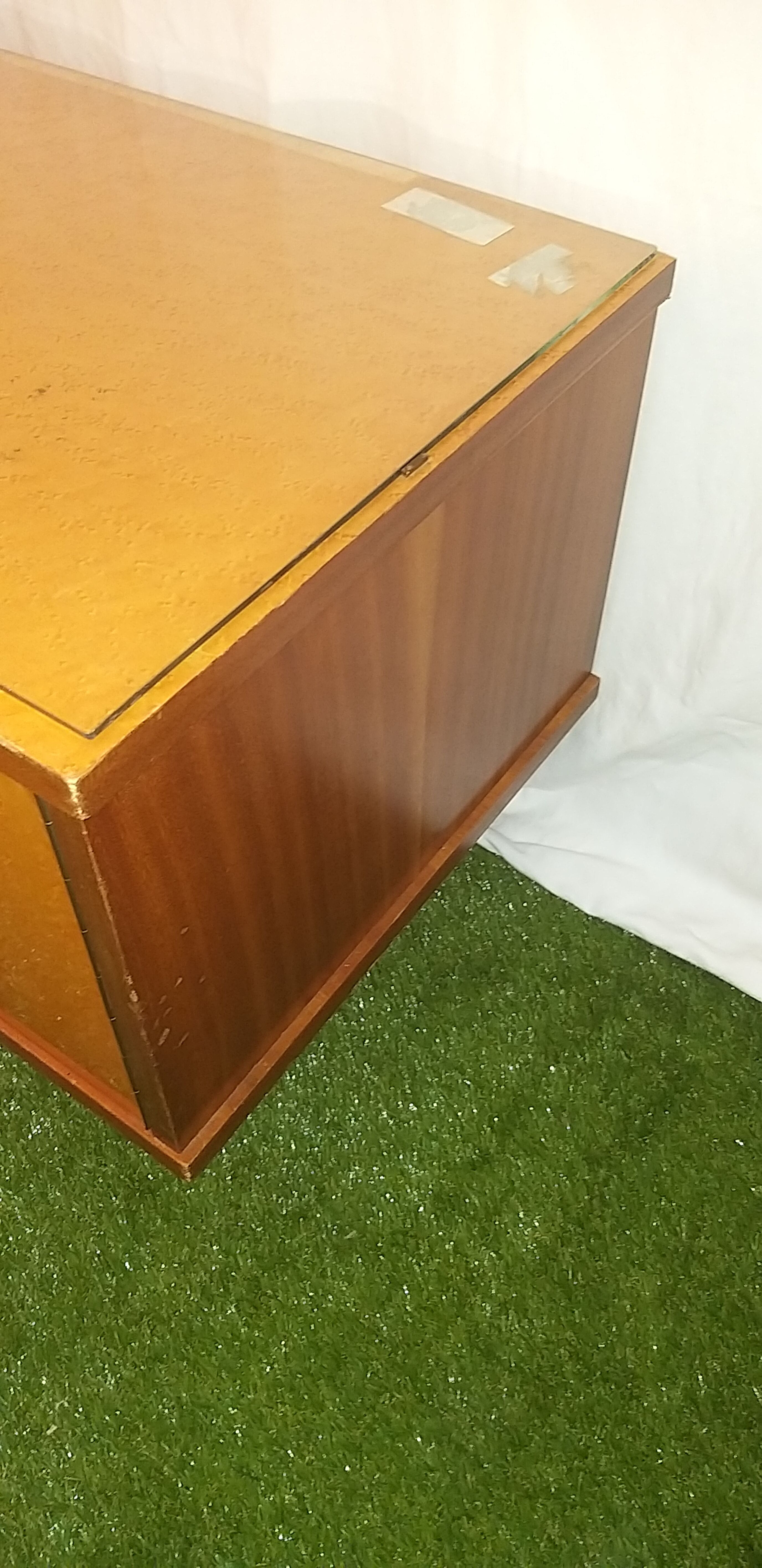 Hairdresser dresser 60s/70s