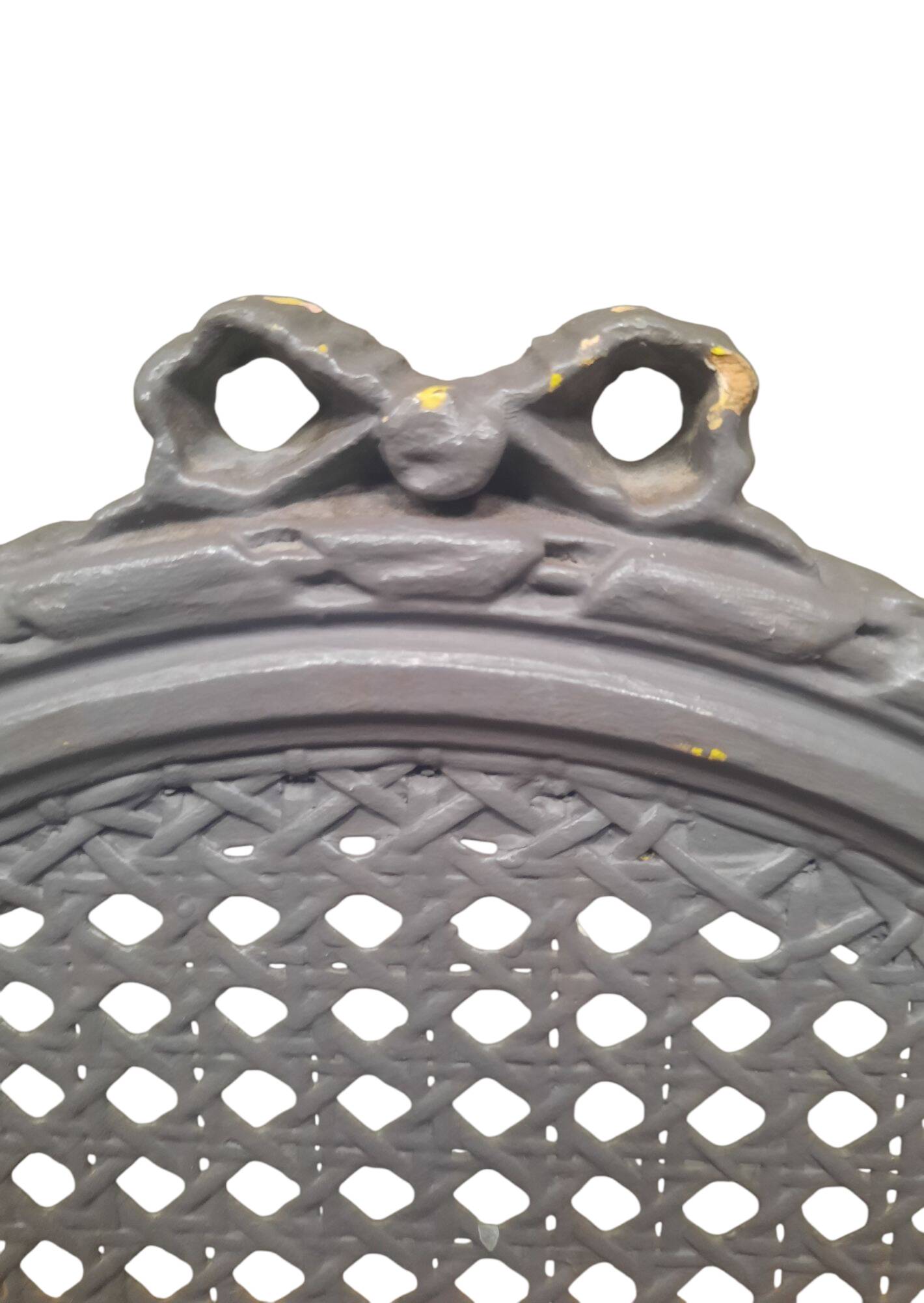 Paire de chaise cannees