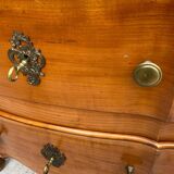 Commode de style mix Louis XV Louis Philippe noyer massif queue d'aronde