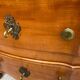 Commode de style mix Louis XV Louis Philippe noyer massif queue d'aronde