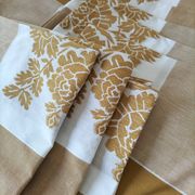 Nappe et 8 serviettes vintage – tons caramel et moutarde dorée