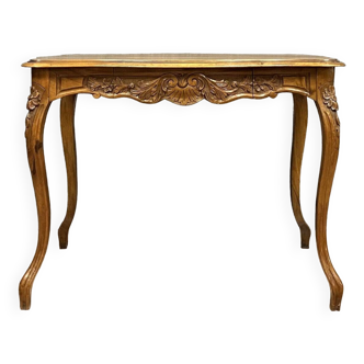 Louis XV style curved desk in blond walnut circa 1880