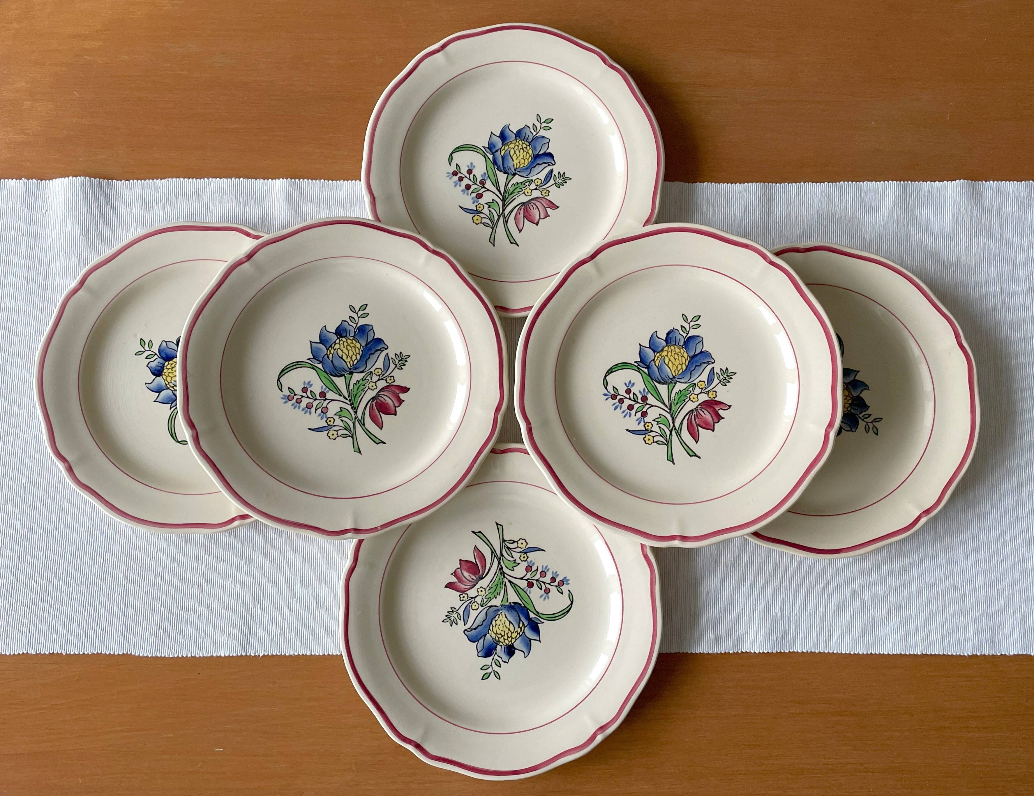6 old flat plates in Gien earthenware