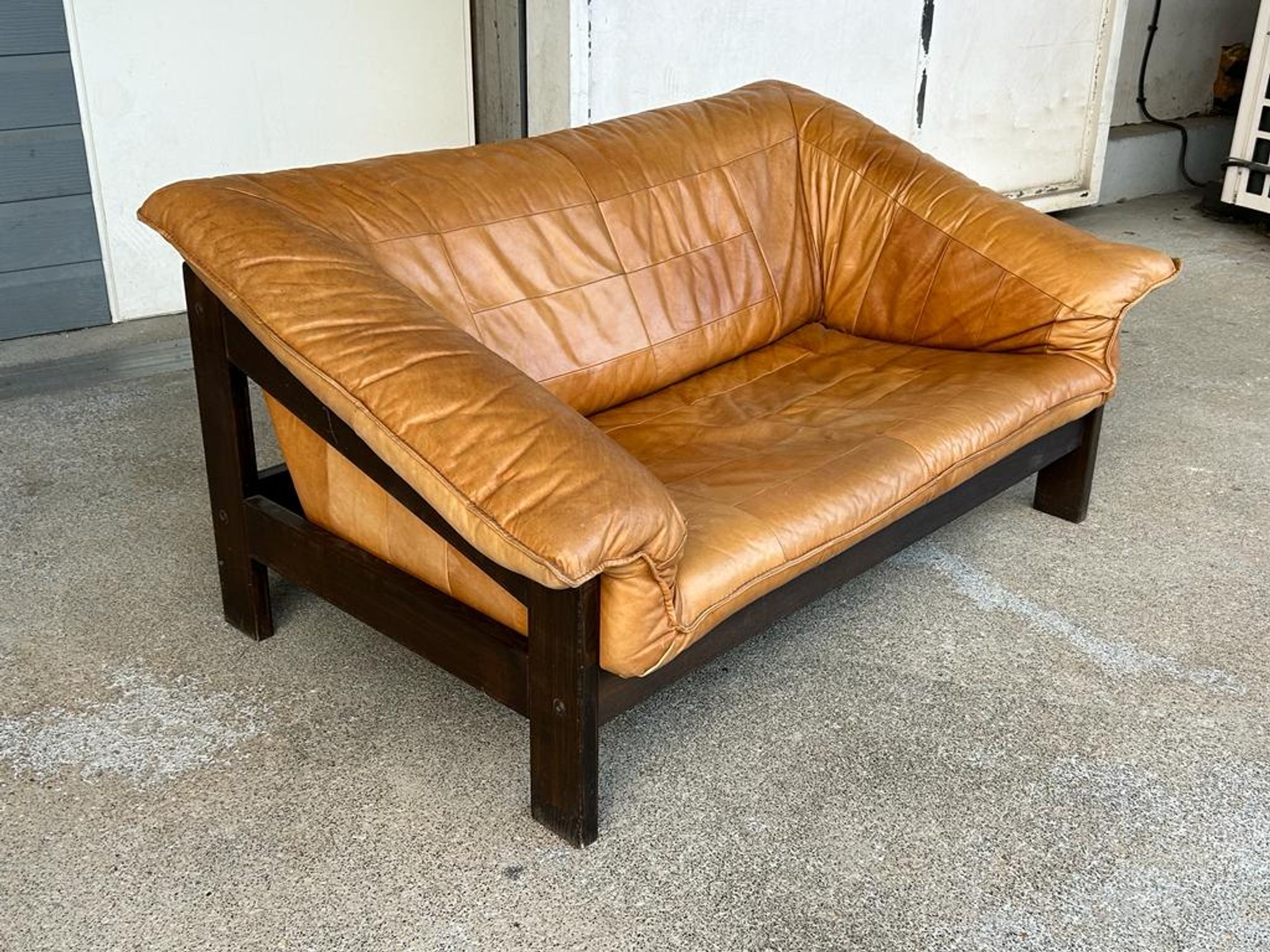 Vintage scandinavian sofa in bake