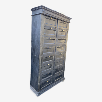Notary valve cabinet