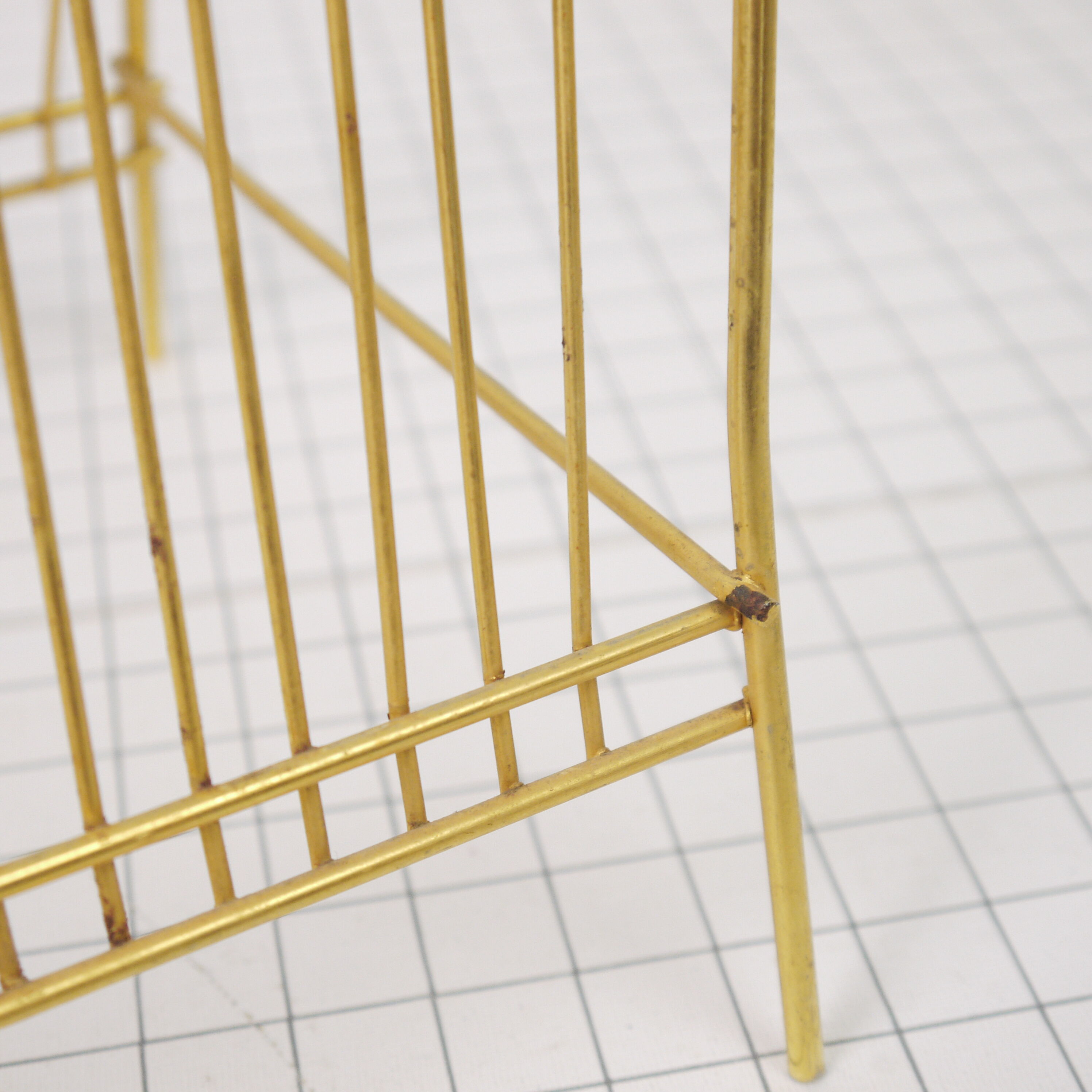 Gold brass vinyl holder