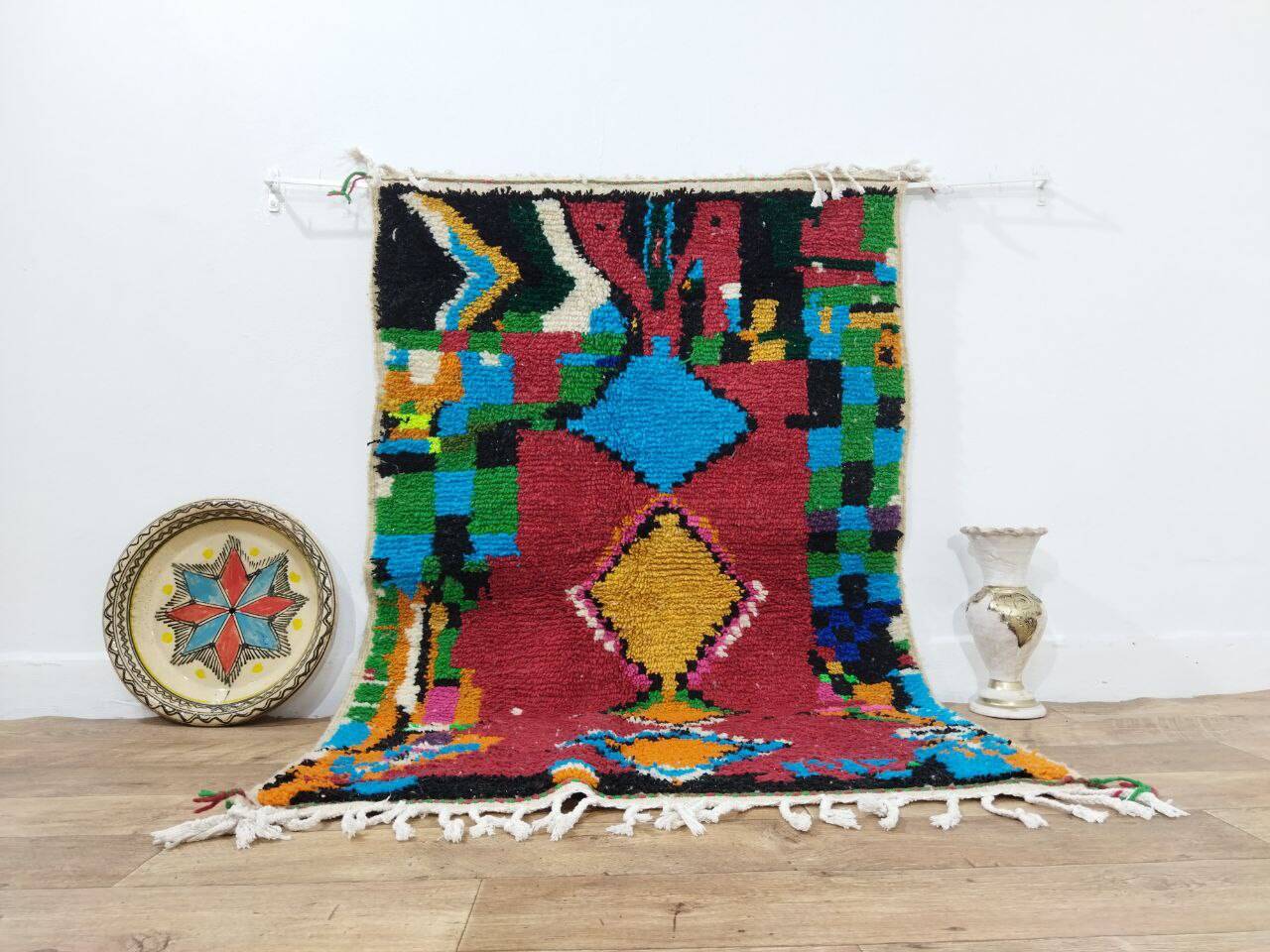 Handcrafted Moroccan Berber Rug 155 X 105 CM