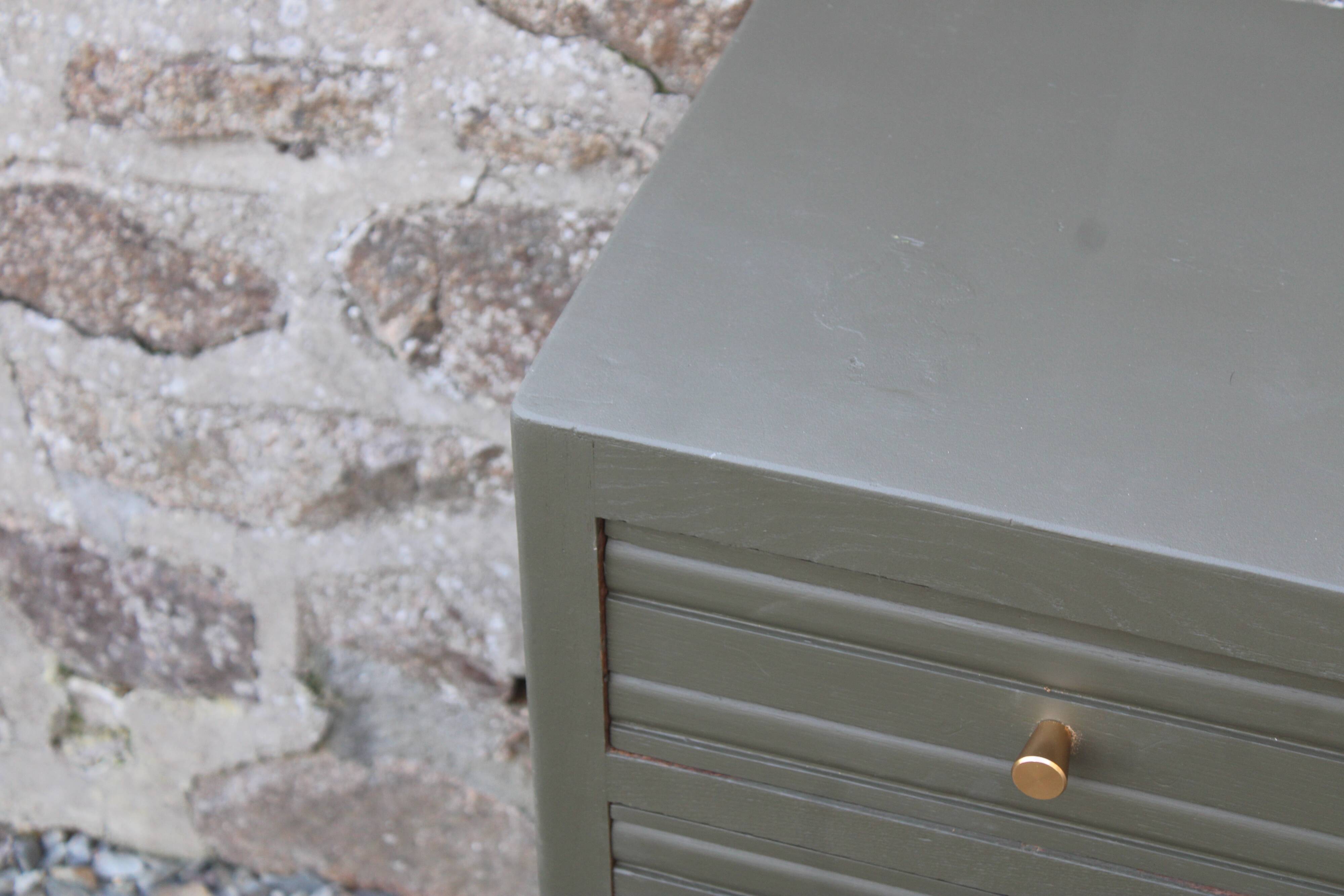 Vintage art deco style chest of drawers