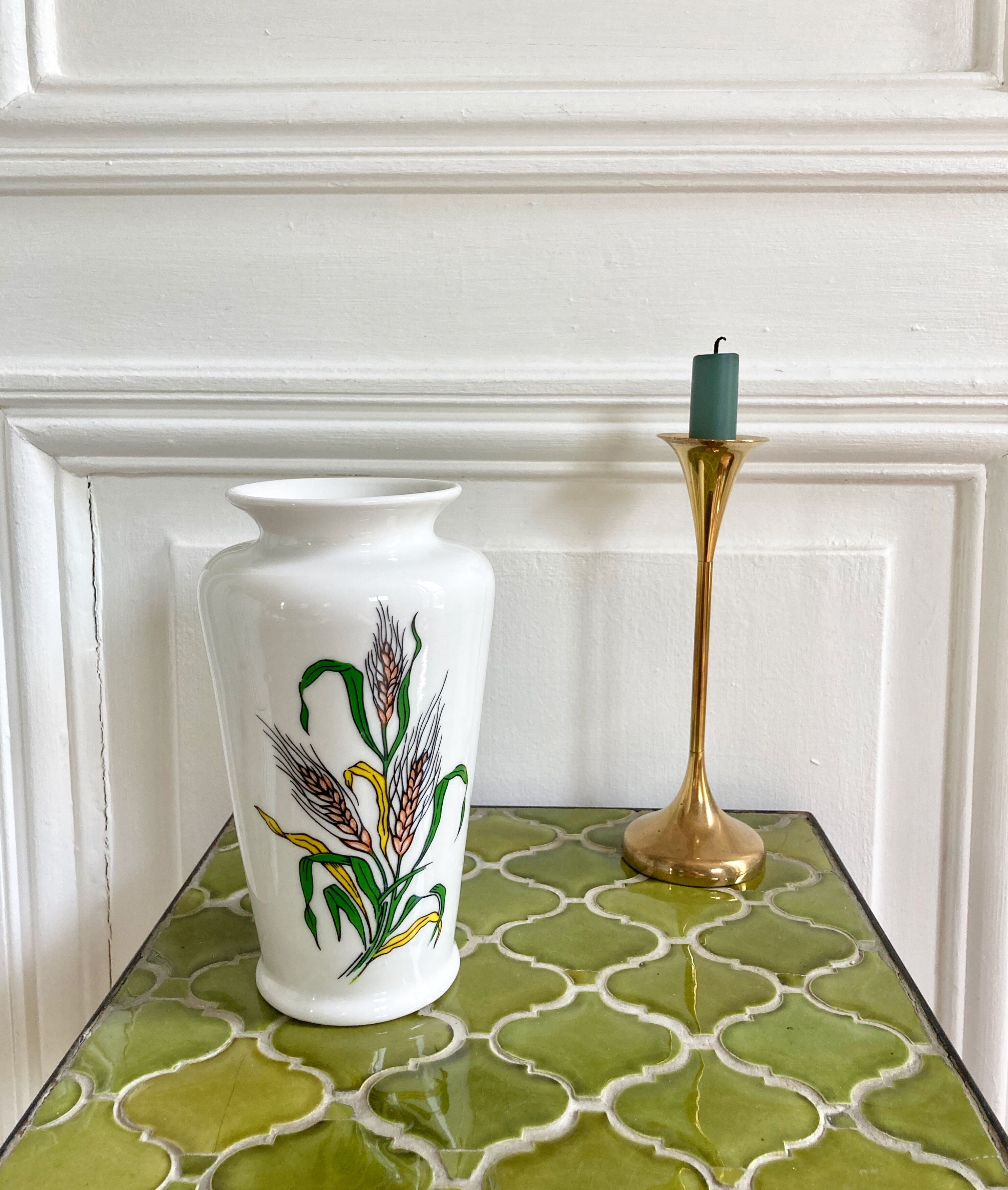 Porcelain vase botanical flowers
