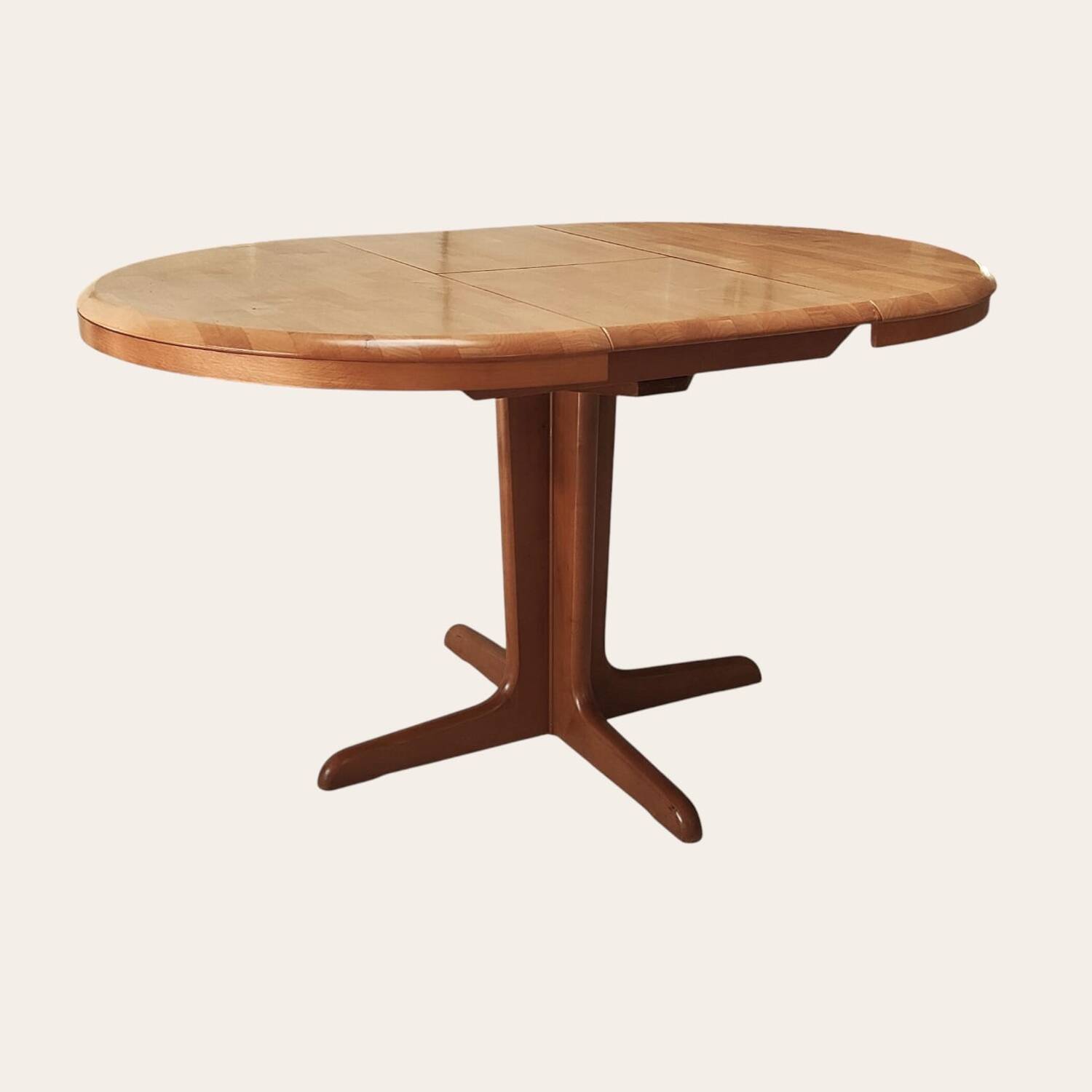 Extendable dining table, 70s