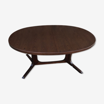 Scandinavian design oval dining table