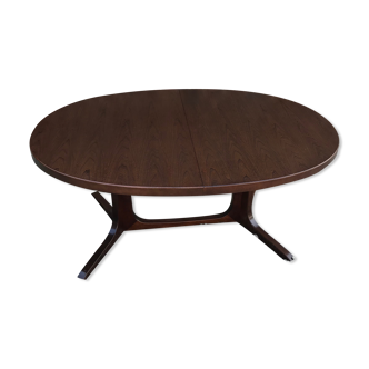 Scandinavian design oval dining table