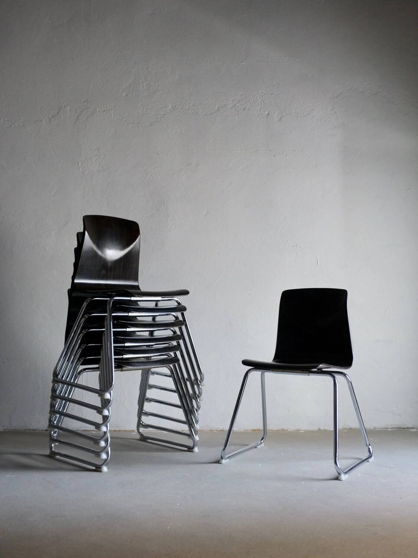7 chaises de salle à manger empilables en acier tubulaire Pagholtz | Allemagne de l'Ouest | Années 1960