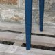 Table d’appoint ancienne rénovée – plateau bois naturel