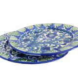 Paire d'assiettes vintage espagnoles en faïence Fajalauza, vertes et bleues.