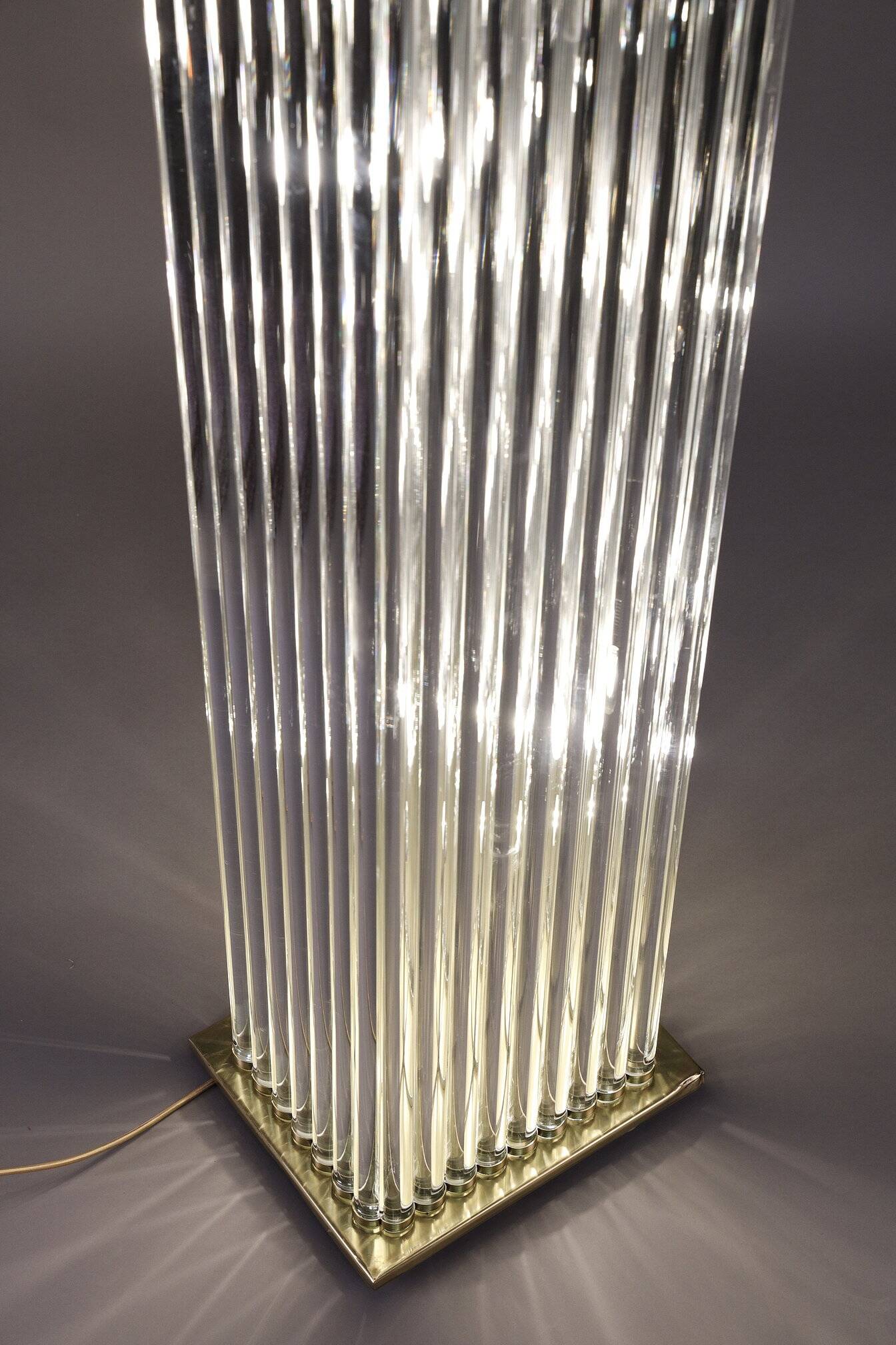 Art Deco style floor lamp made in the 70s in Murano glass