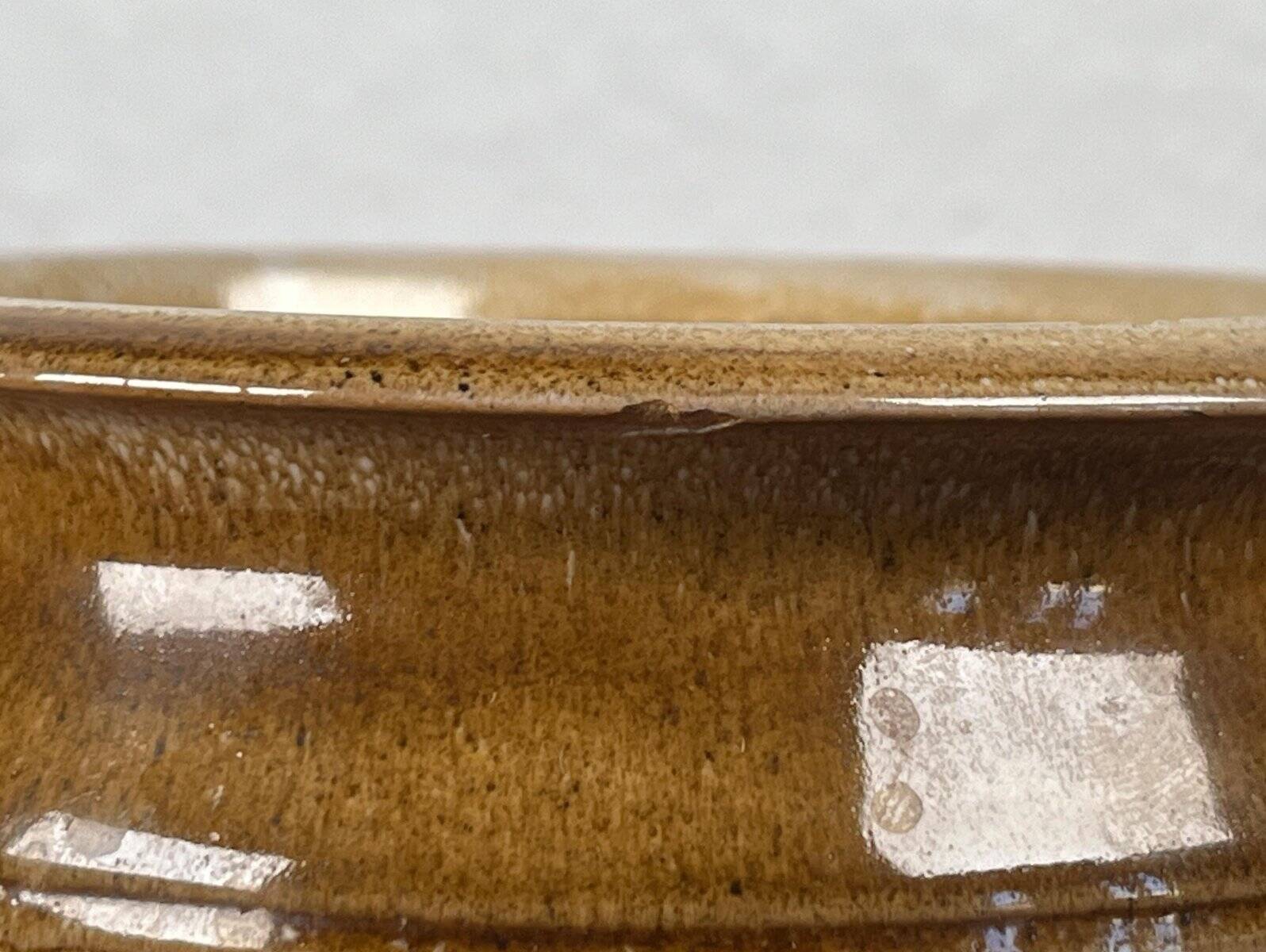 Mid-century Danish studio pottery bowl by Kaj Henning Jensen for Kh Keramik, 1960s.